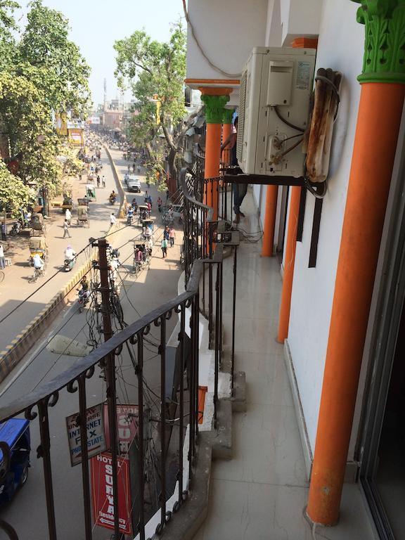 Hotel pragya international Varanasi Exterior foto