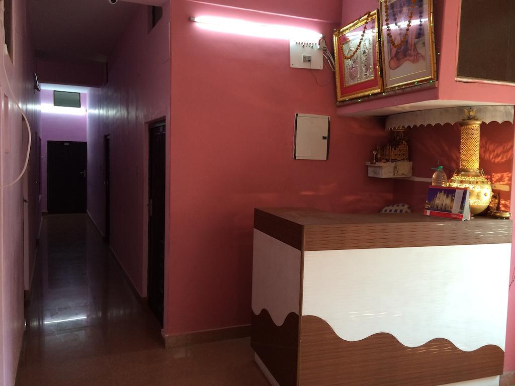 Hotel pragya international Varanasi Exterior foto