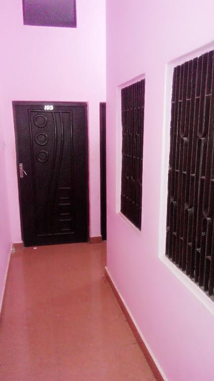 Hotel pragya international Varanasi Exterior foto