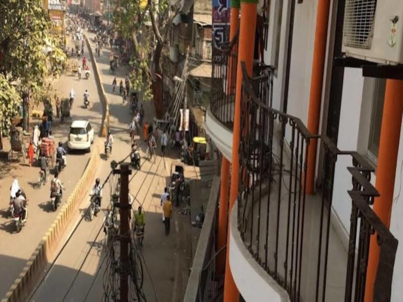 Hotel pragya international Varanasi Exterior foto