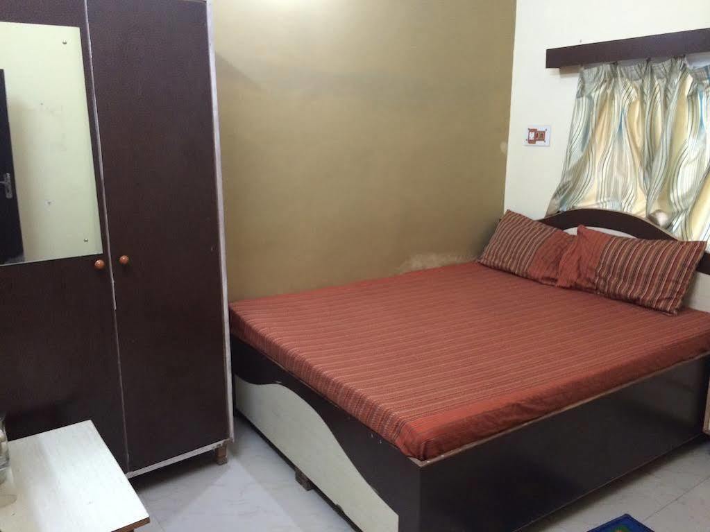 Hotel pragya international Varanasi Exterior foto